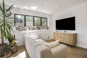 Photo 27- click for photo gallery